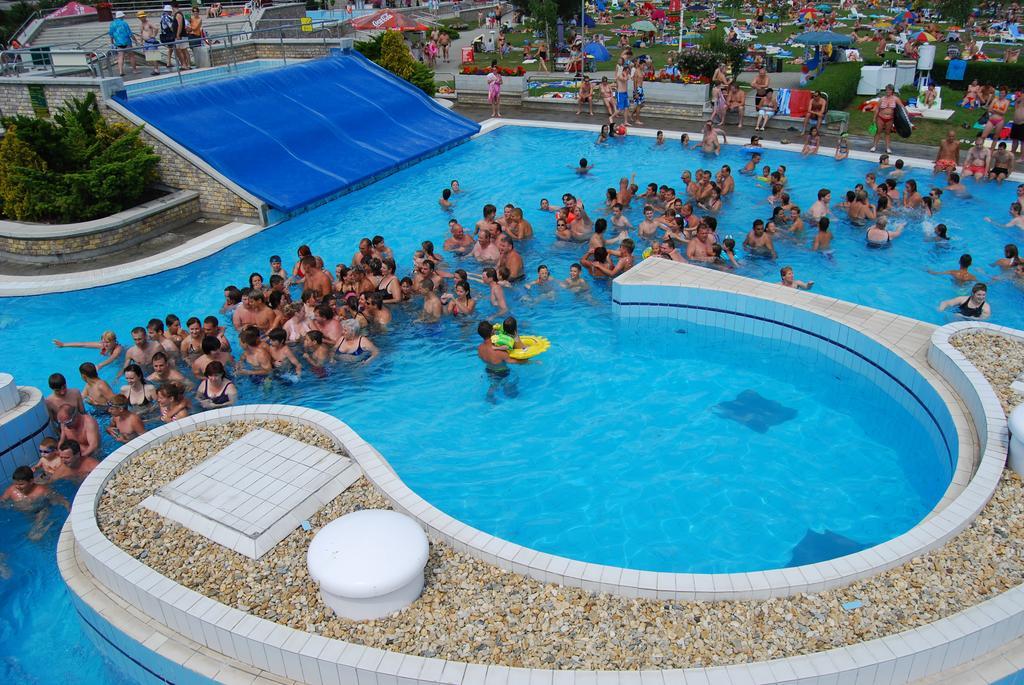 Termal Kemping Apartmanok Тисауйварош Экстерьер фото