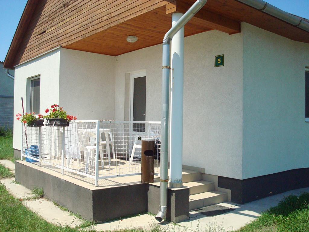 Termal Kemping Apartmanok Тисауйварош Номер фото